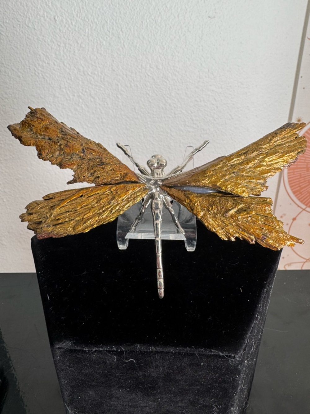 Golden Aura Kyanite Dragonfly - Picture 5 of 5